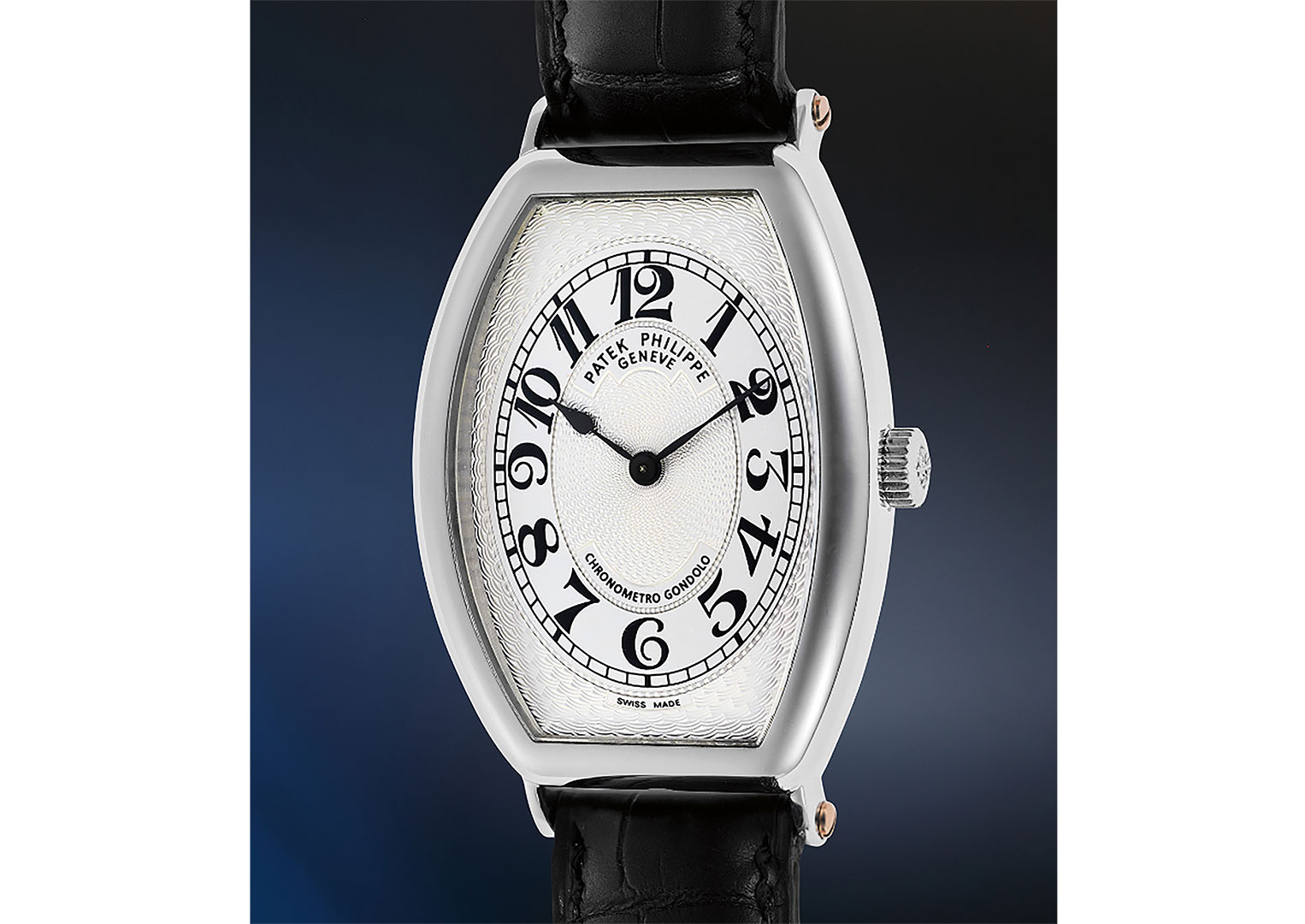 Many Gondolo models feature tonneau cases, just like this one. Image courtesy of Phillips